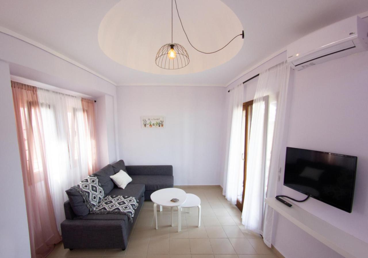 Beachfront Stylish Maisonette In Ierissos Exterior foto